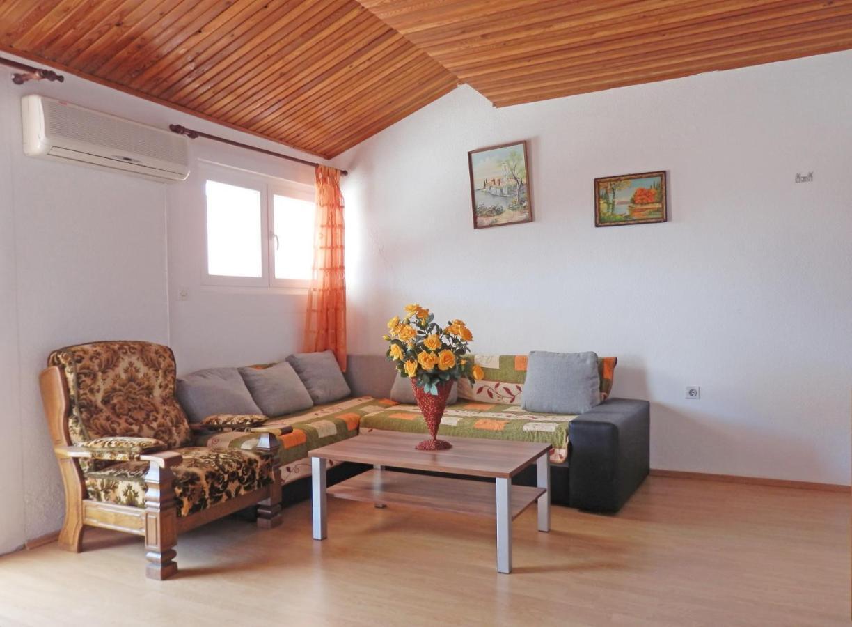 Apartment Ljubica *